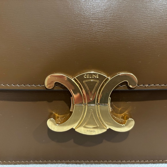 LAST DAY TO BUY! Celine medium triomphe bag - Picture 2 of 13